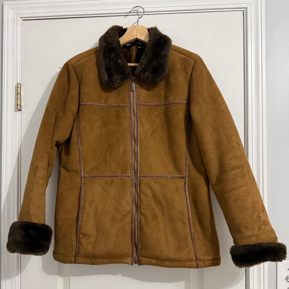 LADY HATHAWAY | Elegant Tan Teddy Jacket Faux Fur Trim Medium
